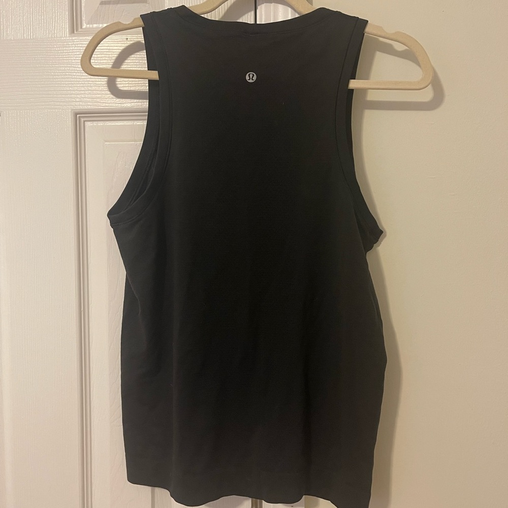 LULULEMON Swiftly Relaxed Muscle Tank in Black